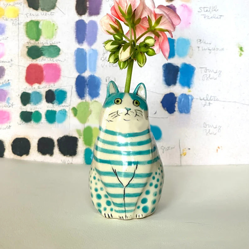 Resin Crafts Dot Vase Cat